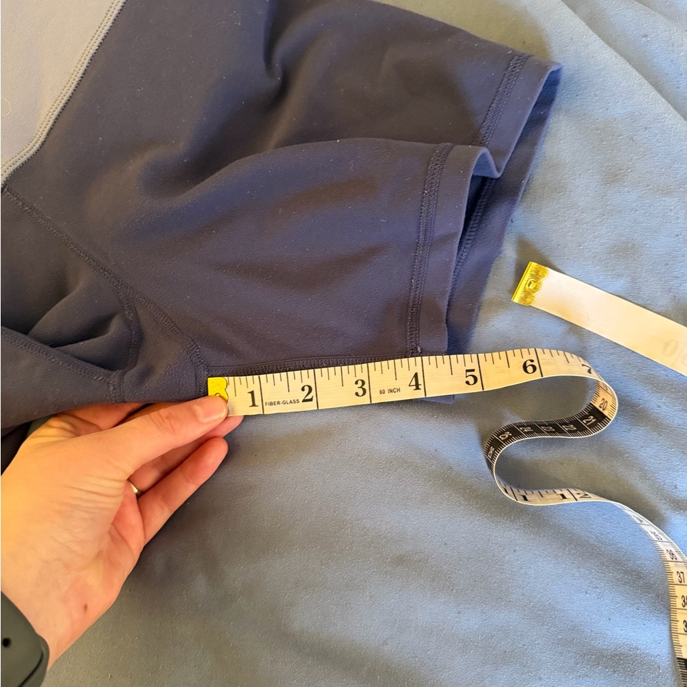 Lululemon Athletica Reversible Blue Groove Yoga Short Shorts size XS - Picture 7 of 7